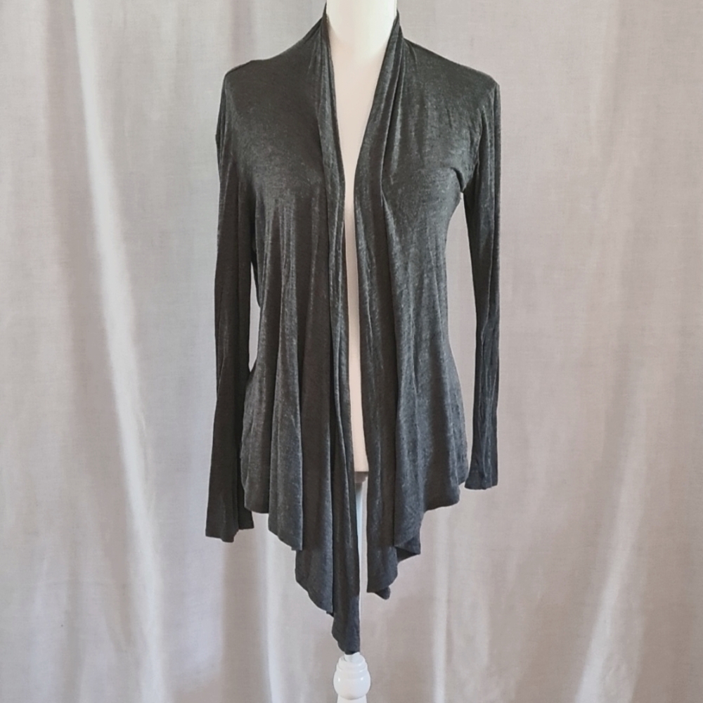 FREE TO LIVE grey cardian, super soft and lightweight, good used condition